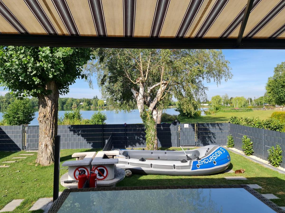 Ferienhaus Am See Hungen Esterno foto