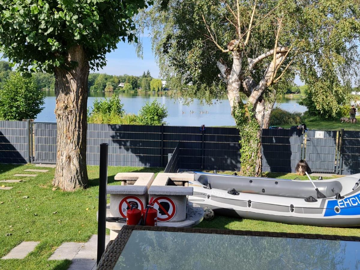 Ferienhaus Am See Hungen Esterno foto